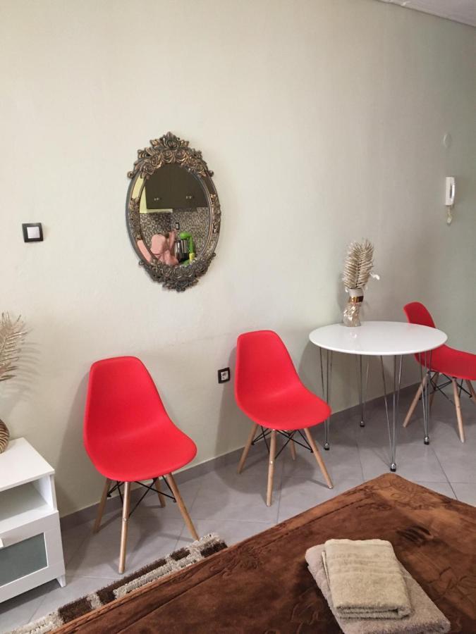 G M 1 Rooms Kentro In The Heart Of The City Lárisa Eksteriør bilde